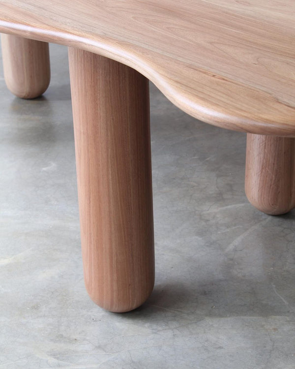 Maciça Dining Table