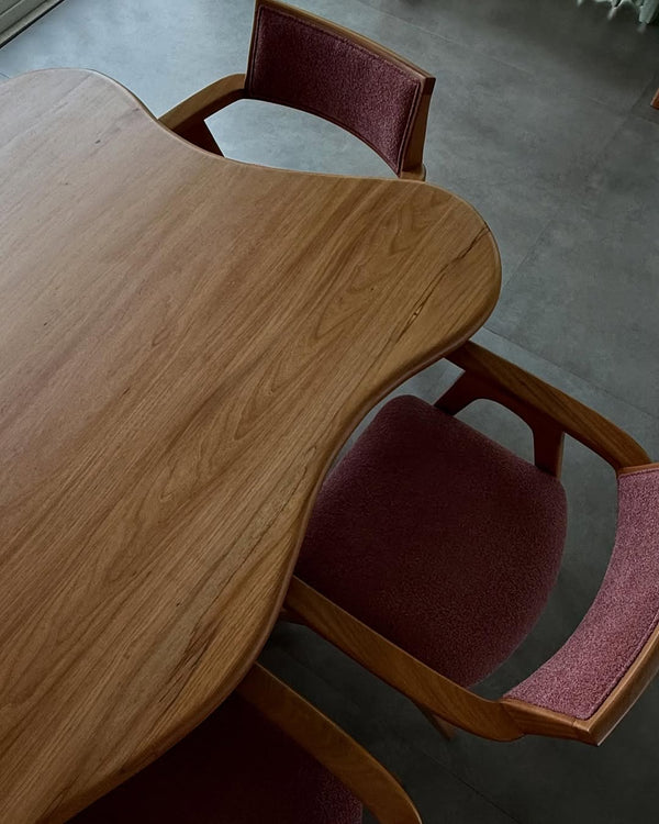 Maciça Dining Table