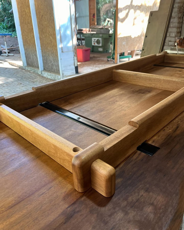 Maciça Dining Table
